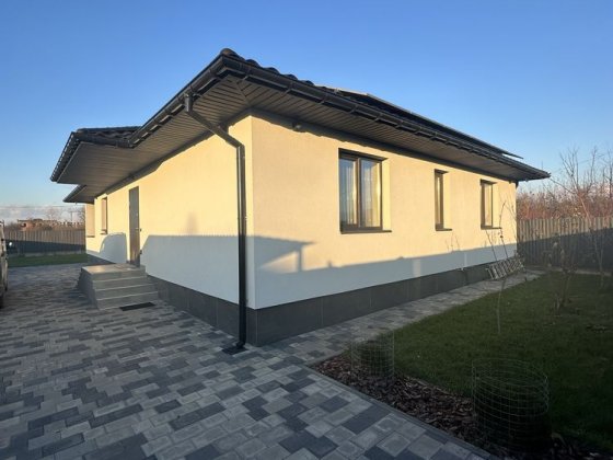 Будинок «американка», район Садовий. Під Є оселю. Ужгород