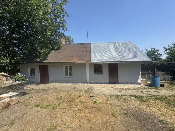 Будинок, р-н вул. Сторожинецька, ділянка 10 соток, світло, газ, вода. Черновцы