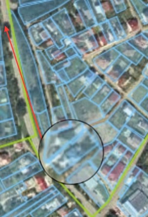 будинок при центральній дорозі 900 м від кордону з Словваччиною - фото 1