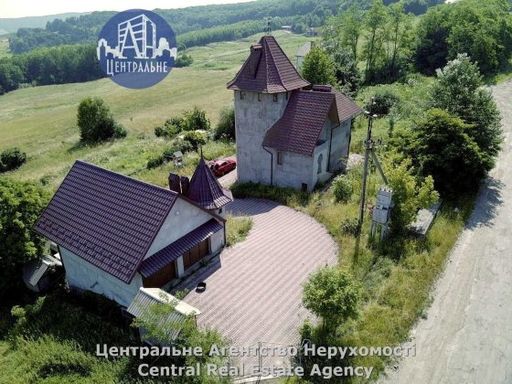 Продається будинок із великою власною ділянкою Чернівці