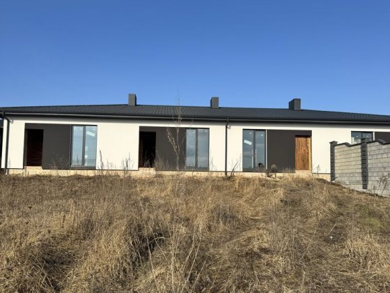 ТЕРМІНОВО продам котедж Рівне