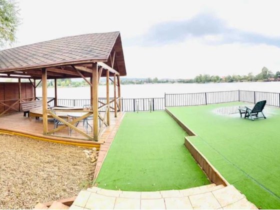 Аренда дома 450 кв м на берегу Голубого Озера Обухов