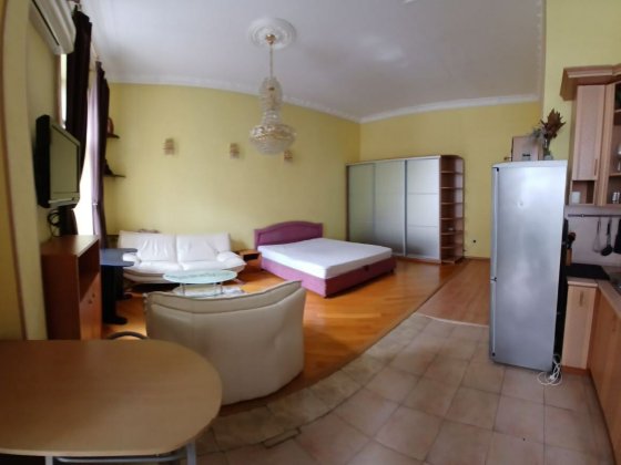 Продаж 1-к квартиры вул. Тарасівська 23/25 Киев