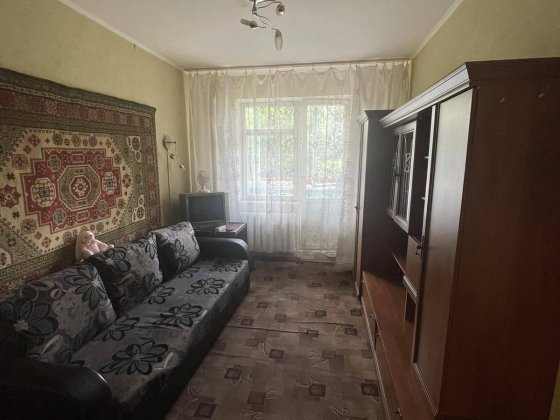 Продаж двокімнатної квартири по вул.Райдужна, 10 Київ