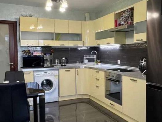 Продается 3х кімнатна квартира вул. І.Пулюя 2  з меблями та технікою Київ