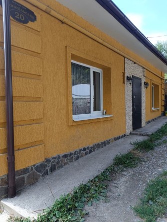 Довгострокова оренда будинку в центрі - фото 1