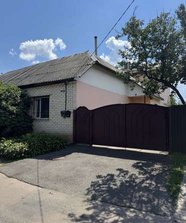 Продаж двоповерхового будинку - фото 1