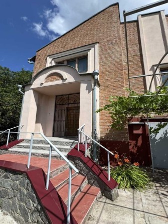 Цегляний будинок 289 м² з гаражем і садом, Вакуленці - фото 1