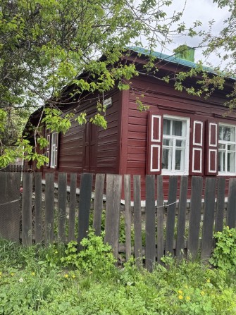 Пів будинку біля центру - фото 1