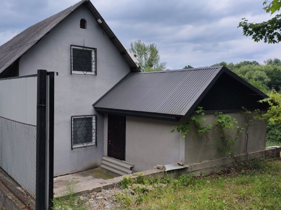 Будинок на приватизованій земельній ділянці Чернівці