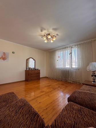 Будинок, район Щербанюка, зайти і жити, з ділянкою,  240 кв, 6 кімнат - фото 1