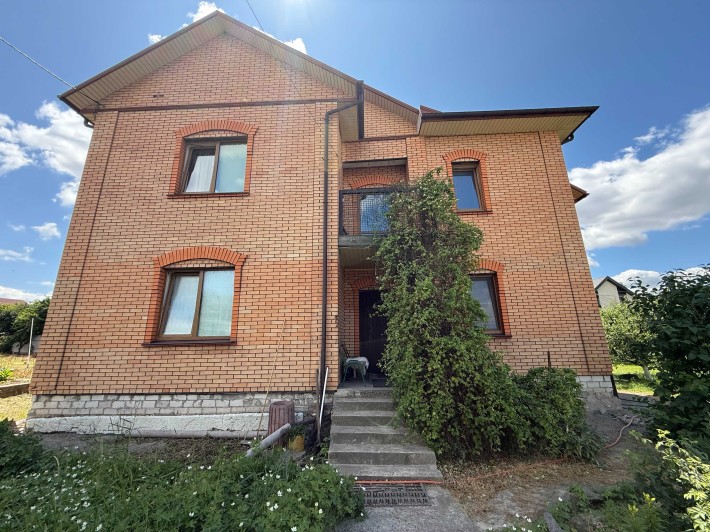 Будинок для великої родини в Києві — 293 м², 5 кімнат, ділянка 5 соток - фото 1