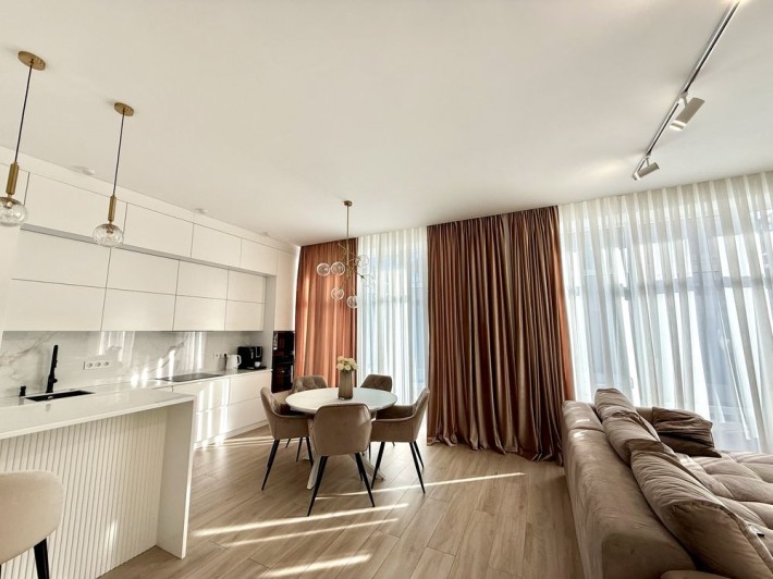Продам 2 поверховий VIP будинок 7 Приміська (поблизу ТЦ Депот) - фото 1