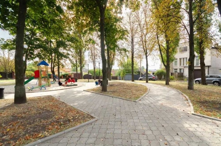 БЕЗ % від власника Сучасний будинок, ЦЕНТР, тихе місце на Печерську - фото 1