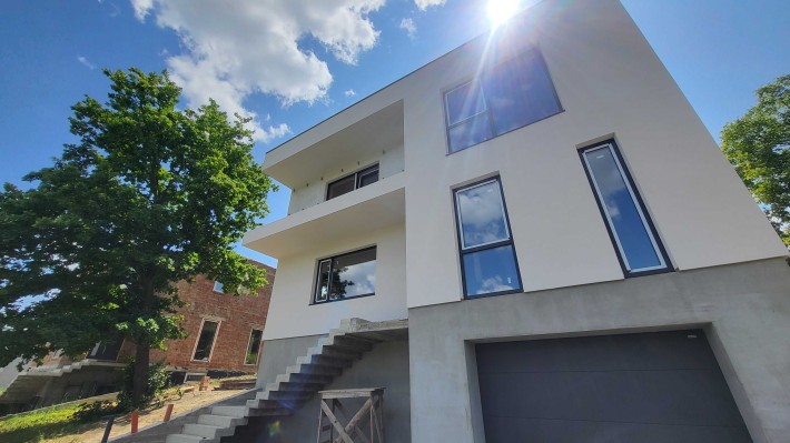 Дім, куди тягне щовечора. Кожного, клятого, вечора. Hillside. 210 м² - фото 1