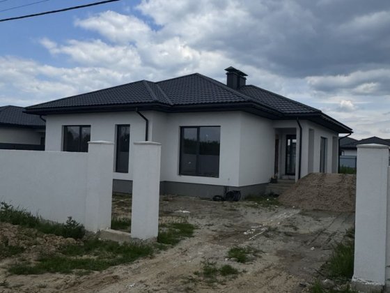 Продається сучасний одноповерховий будинок Ужгород
