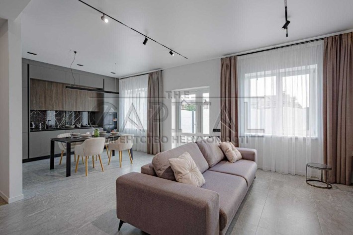 Оренда таунхаусу з дизайнерським ремонтом/Осокорки/150м2/2 поверхи - фото 1