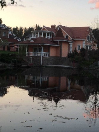 Оренда Будинок 450 кв м Стоянка вихід на ставок корт , більярдна ТОРГ - фото 1