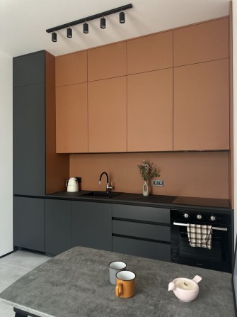 Здам в оренду 2-поверховий таунхаус, Іванковичі, 50 м², 2 спальні - фото 1