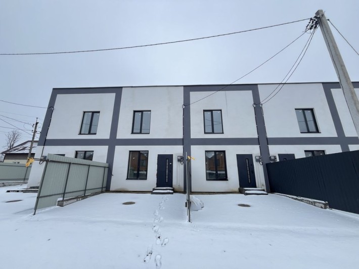 Продаж 2 поверхового таунхаусу, в чорновому стані. - фото 1