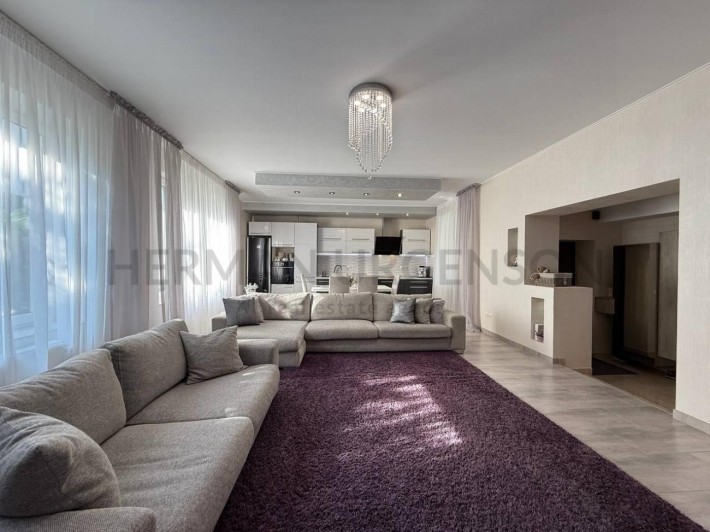 Продаж будинку 170 м.кв / 5 соток / Ужгород - фото 1