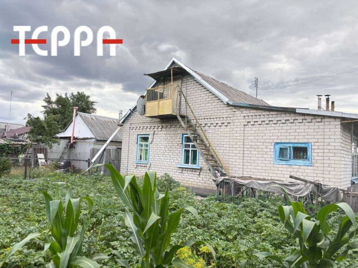 Продаж будинку з ділянкою, Тепличне - фото 1
