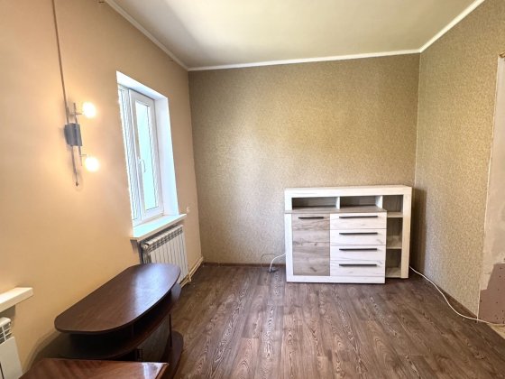 Продам 3 комнатную квартиру на земле. Клочко.  Почтовая. Дніпро