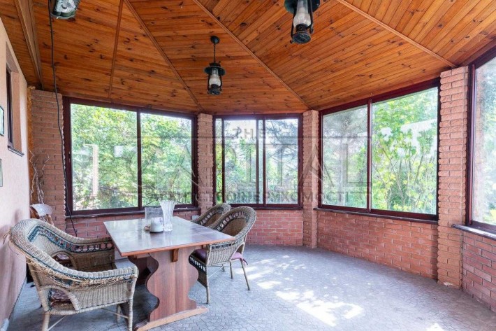 Срочно! Продам дом 270м2. Осокорки. Газ. Подвал. Пляж 100м. Метро 3км - фото 1