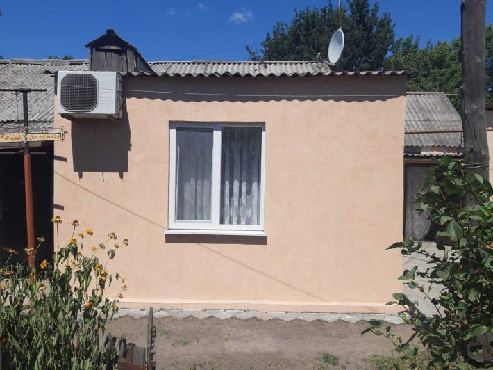 Продам часть дома в общем дворе - фото 1