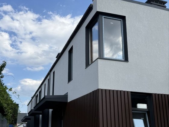 Продається чорновий таунхаус 110м2 | 5 хв від центру | без ремонту Ужгород