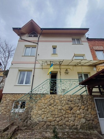 Продаж будинку 230 м кв + земля вул Чупринки у Львові - фото 1