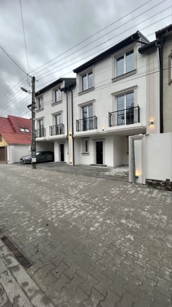 Краща ціна! Якісний Котедж 138 м2, 1.5 сотих вул. Дрогобицька Львів - фото 1