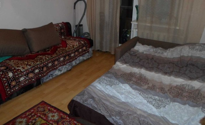 Здам окрему кімнату для дівчини в 3к  по вул. Тролейбусній в Пасічній - фото 1