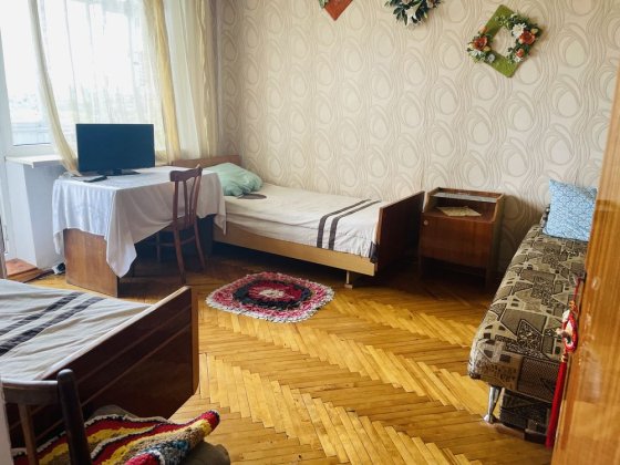 Здам ліжко-місце для 1-2 порядних людец, район автовокзалу Рівне