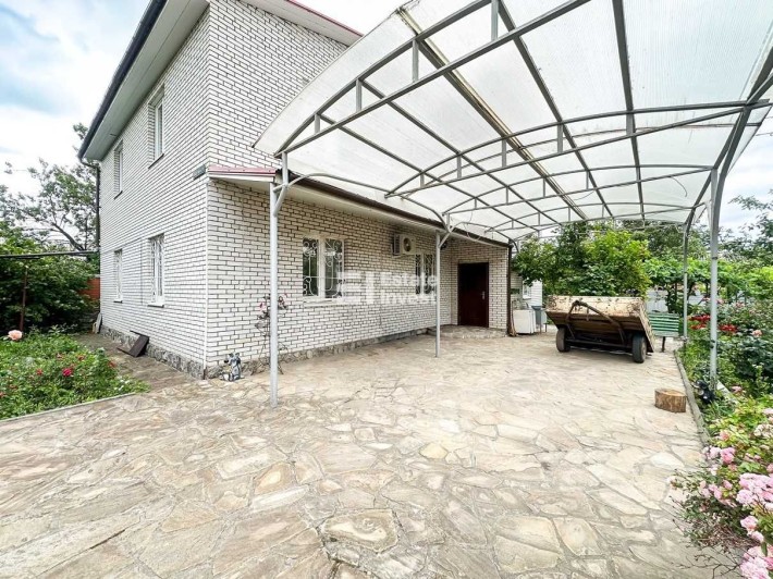 У продажу будинок площею 180 кв.м., за адресою: вул. Ватутіна, 21 - фото 1