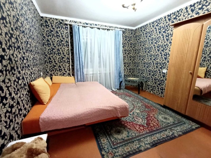 Кімната для дівчини на Вишеньці з ремонтом - фото 1