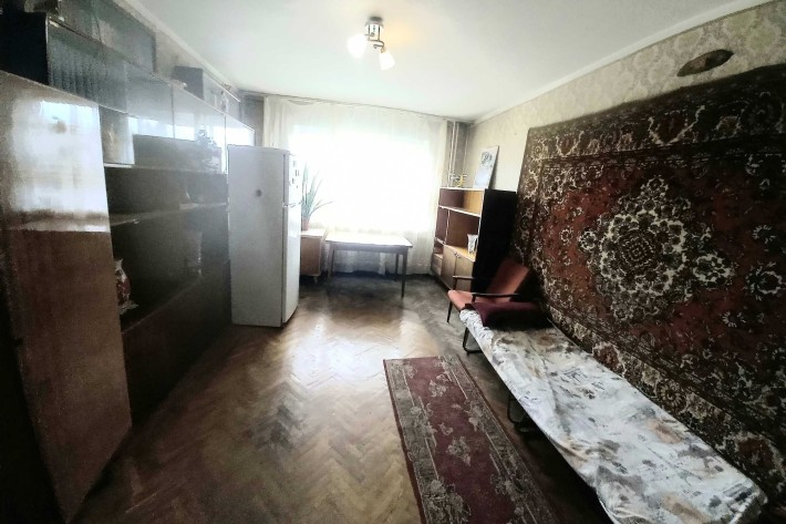 Кімната без господарів для однієї людини метро Мінська  пішки - фото 1