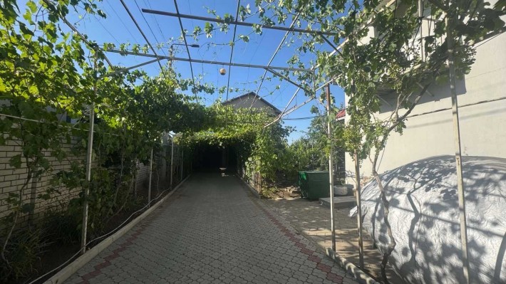 Продаю хороший дом в Варваровке - фото 1