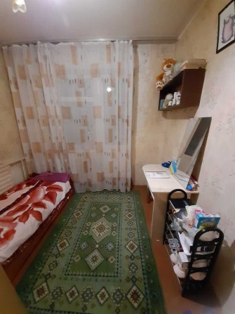 Без хозяев сдам комнату для девушки ул Г.Днепра метро 10 минут пешком - фото 1