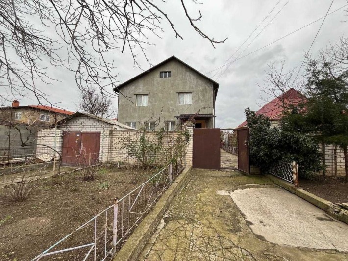 Продам добротный 2-х этажный дом вблизи реки и сосновой рощи - фото 1
