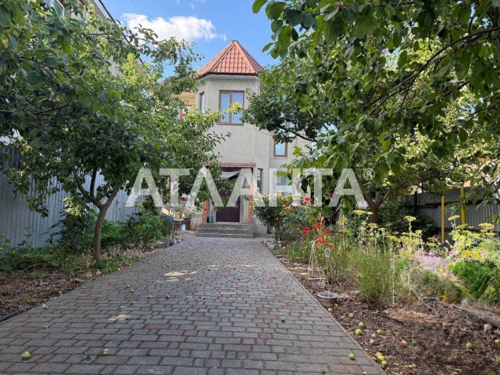 Продам крепкий дом 2х этажный, общая площадь 143м2 - фото 1