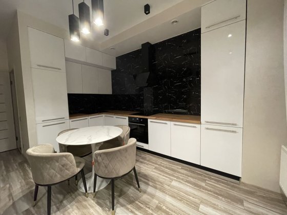 Сучасна квартира в Парку Чекмана Хмельницький