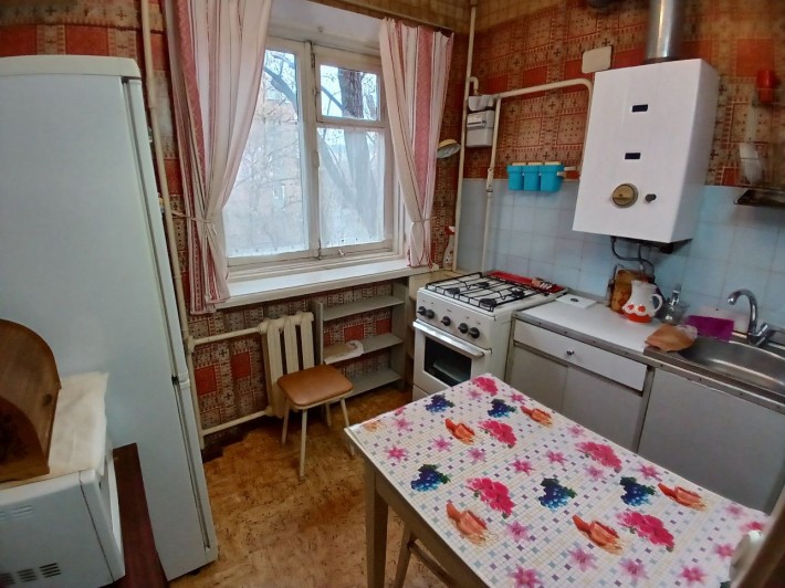 3 кім. Поділ. Світло не вимикають - фото 1