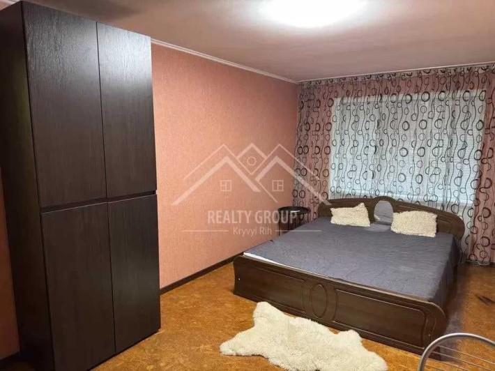 Оренда 3-кімнатної квартири на Соборності - фото 1