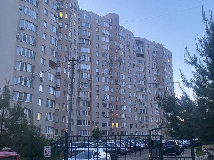 Сдам 1 комнатную на Харьковской 3/1. - фото 1