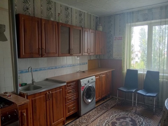 Сдам хорошую 3 ком. квартиру 4/9 на 2 Таврическом, ул. Ворошилова - фото 1