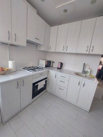 1.5 кімнатна квартира поблизу центру - фото 1