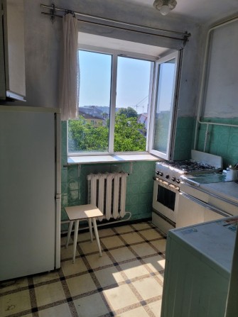 Здається в оренду 3к квартира на вул Залізничній біля вокзалу - фото 1