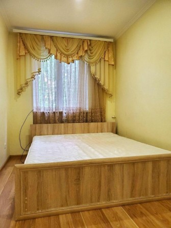 Оренда 2х кімнатної, ПРОСПЕКТ (СПОРТТОВАРИ), РОЗДІЛЬНІ кімнати, все є! - фото 1