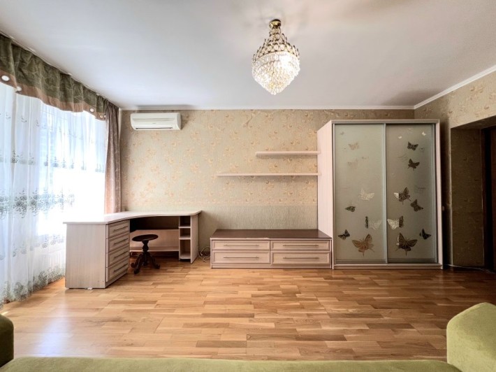 Іподром, Лікоград, 3 кімнатна, Здановської 60/2 - фото 1